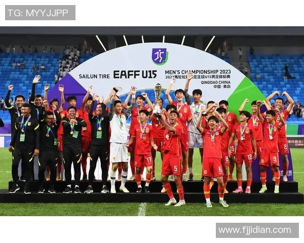 鲁能U15对阵恒大U15精彩比赛视频回顾与分析